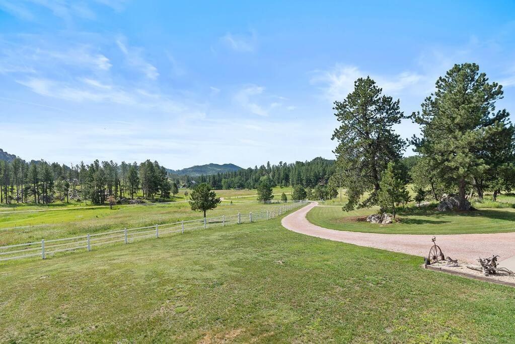 Papa'S Place On Willow Creek Custer Extérieur photo